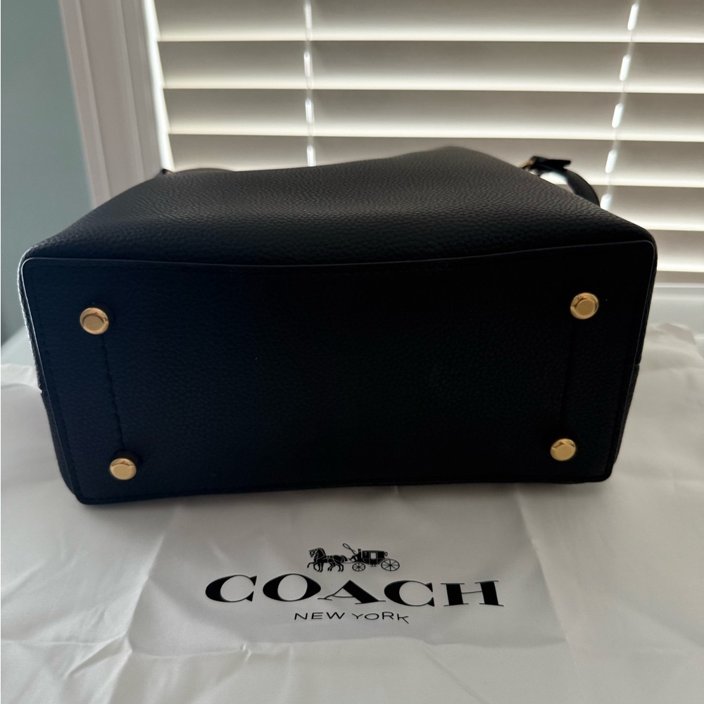 COACH C3916 Willow Bucket Bag Black Polished Pebble Leather Crossbody Shoulder - Picture 4 of 8